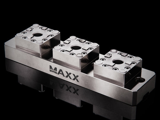 MaxxMacro 70 Multi 3 Manual Chuck Precision Rail