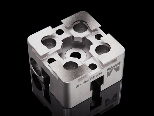 MaxxMacro (System 3R) 54 Stainless 30mm Spacer Pallet 2