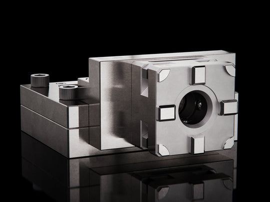 MaxxMacro 54 Manual QuickChuck with Horizontal RSM Mounting Plate EDM Tooling Warehouse